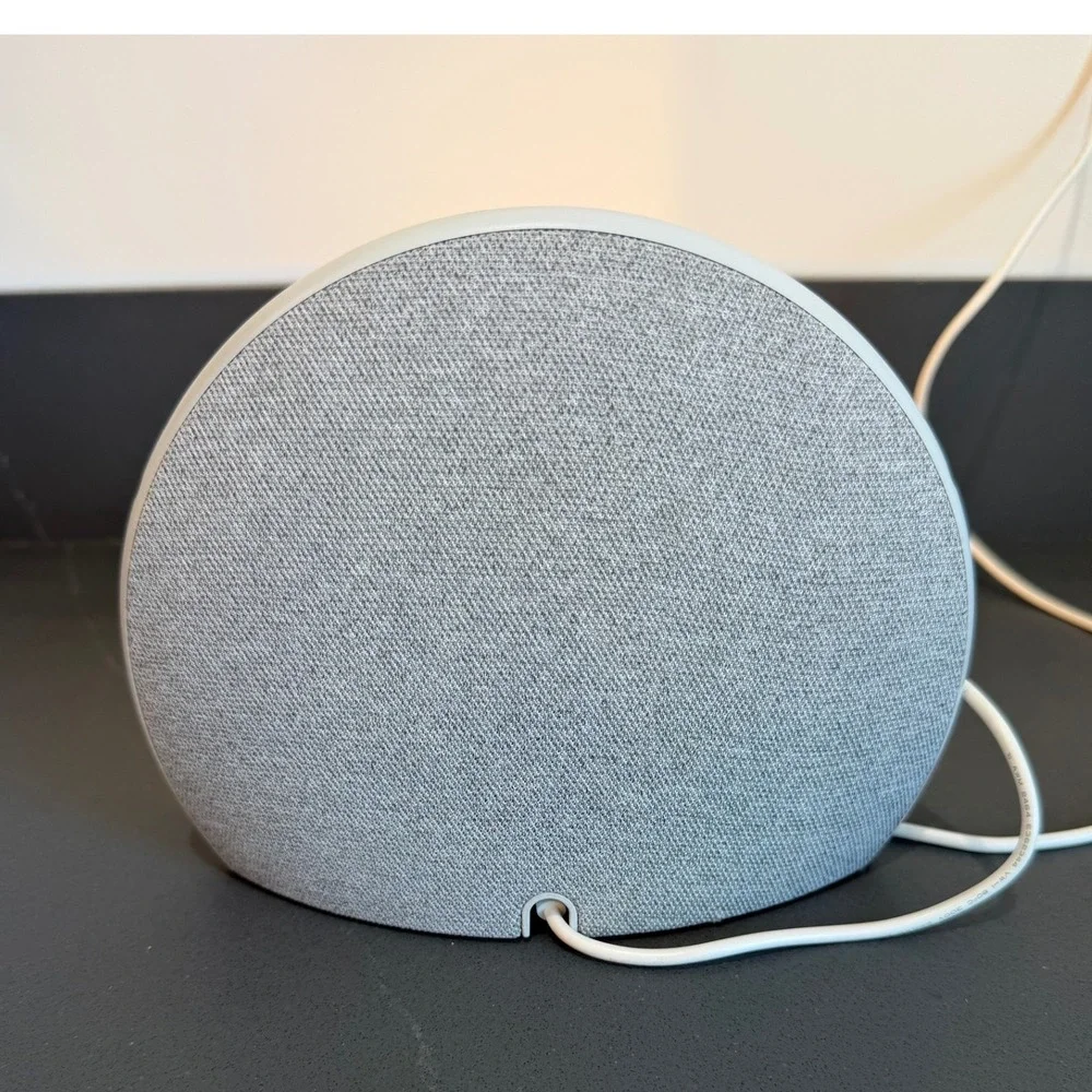 Hatch Restore 1 Smart Sleep Assistant Sunrise Alarm Sound Machine Gray White